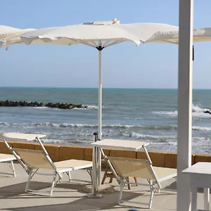 Maison d'hôtes Maddalusa Mare Foresteria, Villaggio Peruzzo