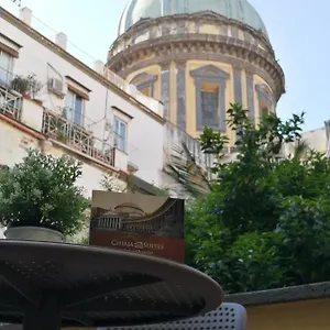 https://chiaia-suites.hotels-amalfi.com